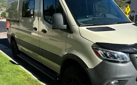 2020 Winnebago Revel 44E - Elvis is on the road!