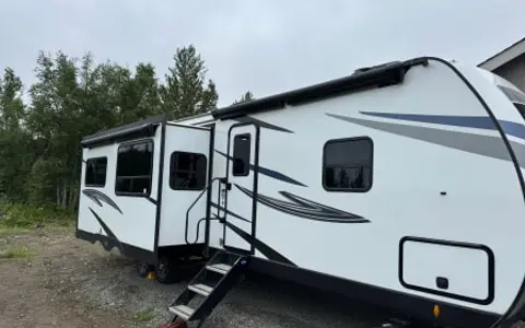2024 32ft Travel Trailer with Room for the whole Family