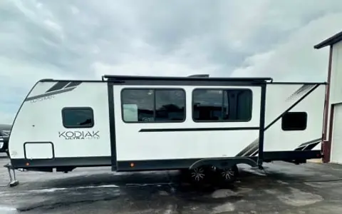 Kodiak Hassle Free 2 Bedroom Bunkhouse