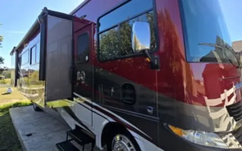 Luxury Motorhome Getaway in Weatherford/Aledo, TX