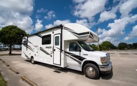 Jayco Redhawk sleeps 8 near Florida Coast