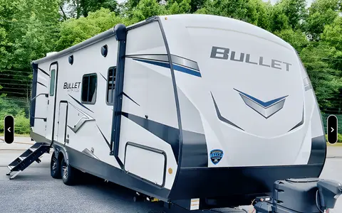 Keystone Bullet Ultra Lite 250BHS: Sleeps 6-8