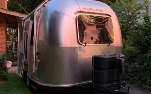GUNNAR | Cozy Airstream Stay + Event Rental | Delivery Available