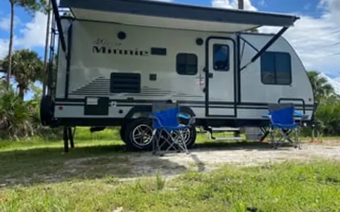 Wade: Easy Tow • Adventure Trailer • WiFi