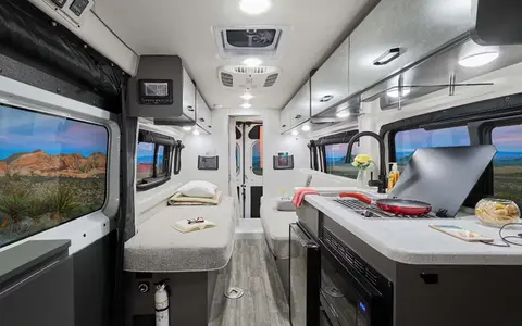 Escape Key Luxury Adventure Camper Van Rental – Palm Beach