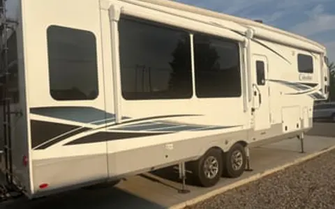 2023 Forest River Columbus Palomino CMF299RLW
