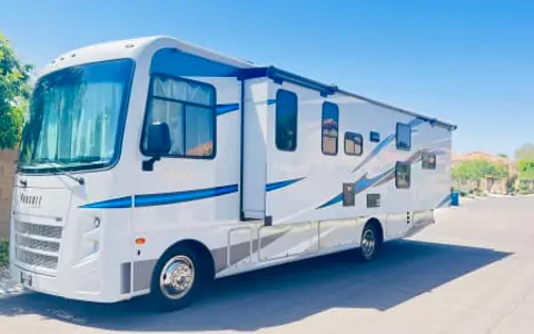 2022 Coachman Pursuit 31BH