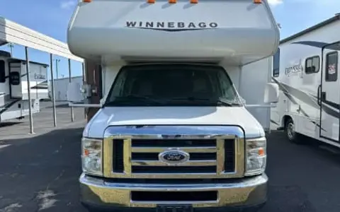 Winnebago Minnie Winnie Super C Class RV! Your Private Getaway!