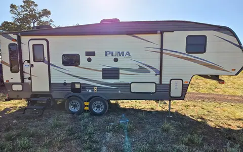 Cozy Little 5th Wheel