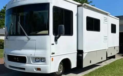 2002 Winnebago Sightseer 27C