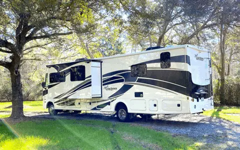 2021 Coachmen RV Mirada 35BH Sleeps 8