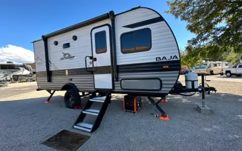 Baja Breeze Travel Trailer