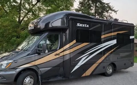 2017 Thor Motor Coach Siesta Sprinter 24SS