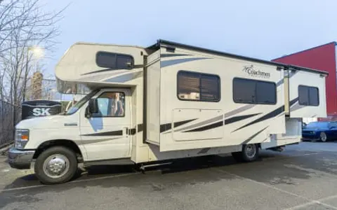 Dream Lux RV – 2020 Freelander Class C | Sleeps 8
