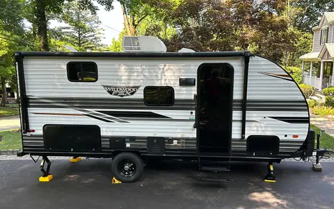 Downtime RV - Brand New & Easy to Tow