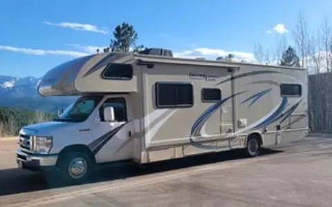 Tyler & Hanna’s Colorado Family RV