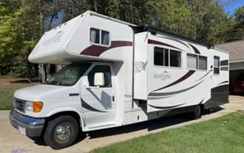 Jake & Amy’s family fun RV