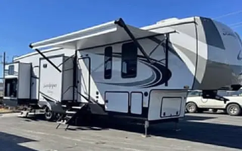 Luxury Camping by the Parkers