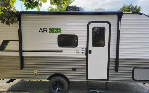 Camp & Explore RV
