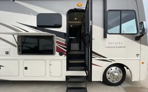 Holiday Rambler Invicta 34MB
