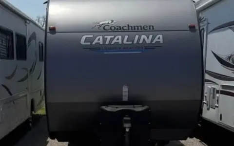 Jeremy's Coachmen Catalina Travel Trailer