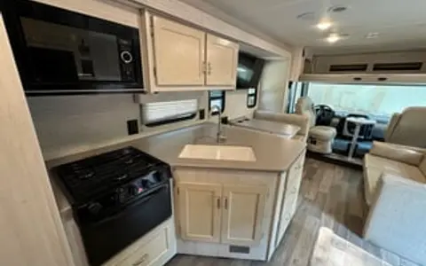 2019 Winnebago Class A RV INTENT 31P