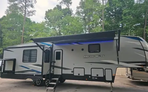 Spacious 5th Wheel | Family Adventures Await!