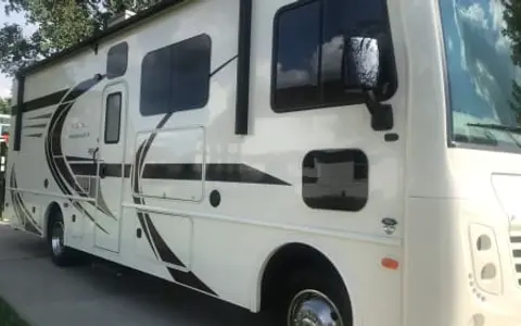 2021 Holiday Rambler Admiral 28A