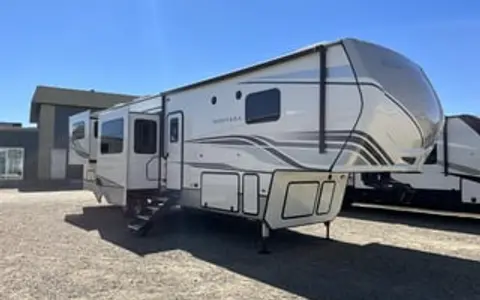 2022 Keystone RV Montana 3791RD
