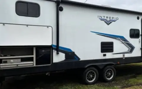 Riverside Intrepid Bunkhouse: The ultimate modern camper from Hoosier RV